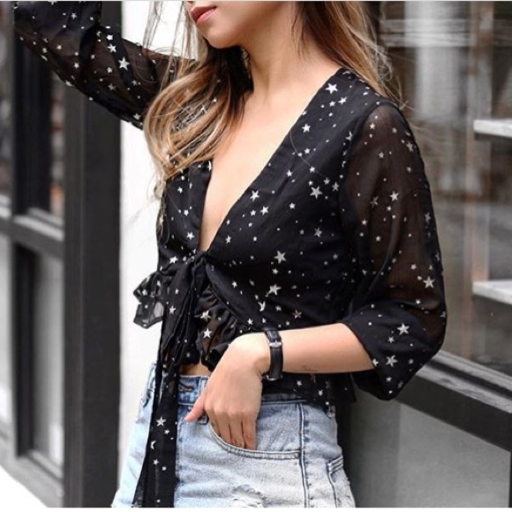 *FINAL SALE❣ LEMONCHICvn puffy star tie top